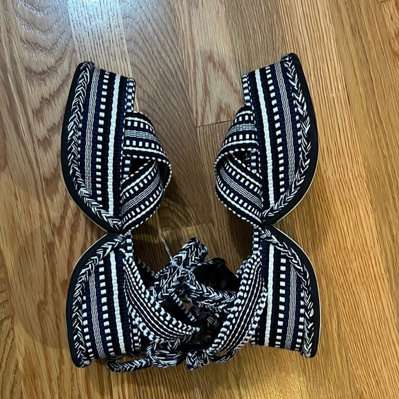 Free People x Amambaih Beatrix Wrap Sandals Size EU 40 or US 10 NEW - Picture 6 of 16